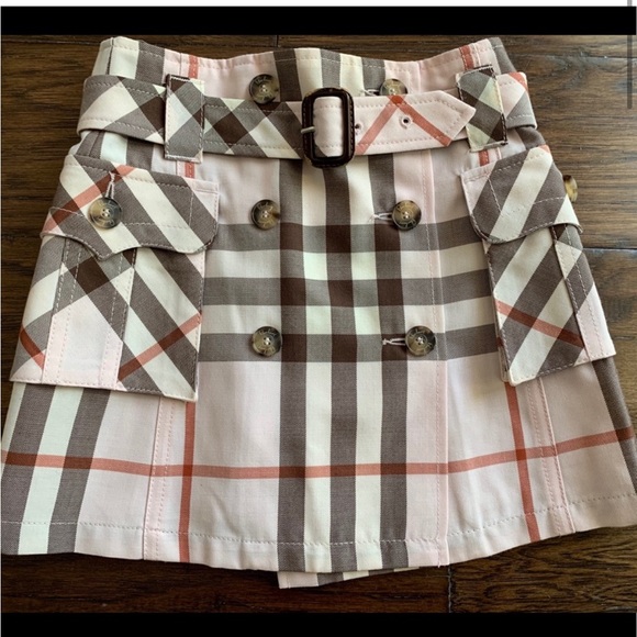 Re-Posh Kids Burberry skirt. 4T - Picture 5 of 5